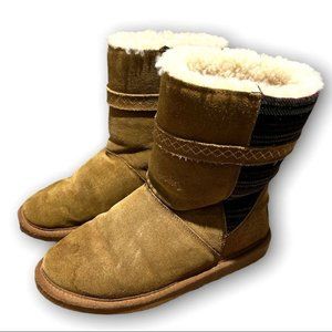 Minnetonka Women’s Boots Size 10